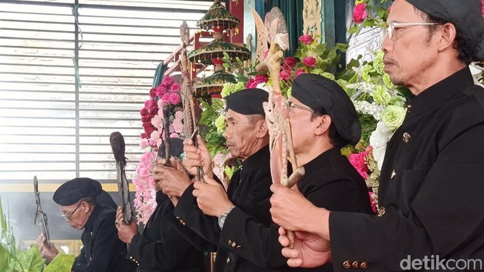 Tradisi jamasan pusaka di Nganjuk