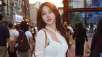 Single Era Vilmei: Nikmati Senja di Jalanan Korea Makan Salt Bread