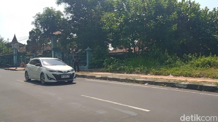 Lokasi tempat dinyalakannya kembang api bagian dari acara prewedding Sespri Presiden Prabowo Subianto, Rizky Irmansyah, di Prambanan, Klaten, Jumat (26/6/2026).