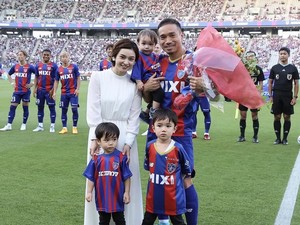 Potret Cantik Para WAGs Timnas Jepang yang Lolos ke 32 Besar Piala Dunia 2026