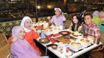 Kevin Bikin Ayu Ting Ting Senyum Terus