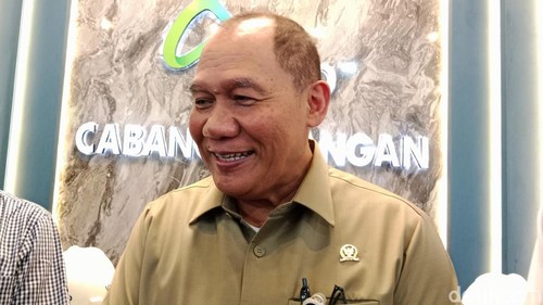 Anggota DPR RI Komisi VII Bambang Harjo kunker ke Pelabuhan Kayangan, Lombok Timur, NTB, Sabtu (27/6/2026).