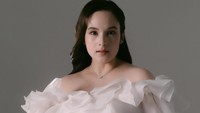 Chelsea Islan dalam unggahan terbaru di Instagram menuliskan kehamilannya sudah memasuki 38 minggu. Ia mengakui hatinya dipenuhi rasa bahagia akan bertemu sang buah hati. (Foto: dok Instagram chelseaislan / gidwinata)
