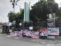 Eks Karyawan RS di Bantul Turun ke Jalan Buntut Sisa Gaji Tak Kunjung Dibayar