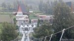 Keindahan Jembatan Kaca Seruni Point Bromo
