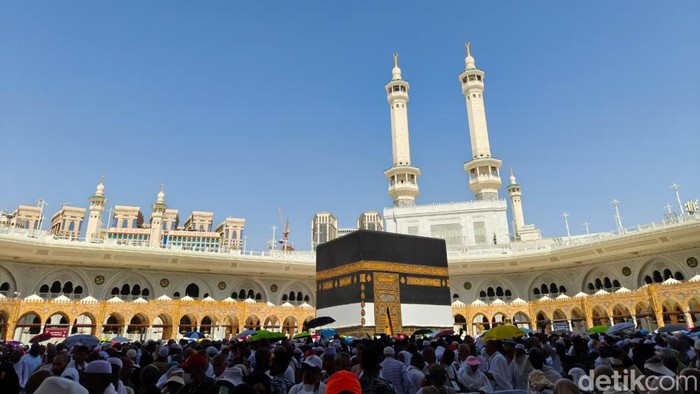 Kepadatan jemaah di Masjidil Haram saat musim haji 2026/1447 H