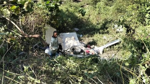 Mobil pikup terjatuh di jurang tanjakan Lapisu, Desa Nggelu, Kecamatan Lambu, Kabupaten Bima, NTB, yang menewaskan ibu dan anak, pada Sabtu (27/6/2026) sore.