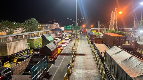 Suasana Pelabuhan Gilimanuk, Sabtu (27/6/2026) dini hari.