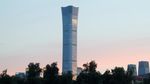 Penampakan Gedung Tertinggi di Beijing yang Ditabrak Pesawat