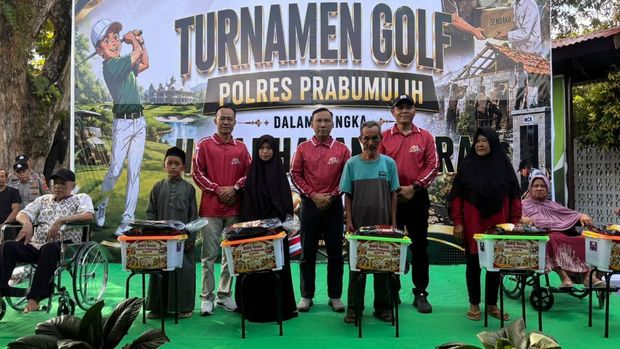 Polda Sumsel menggelar bakti sosial dan kesehatan untuk masyarakat. (dok.istimewa)