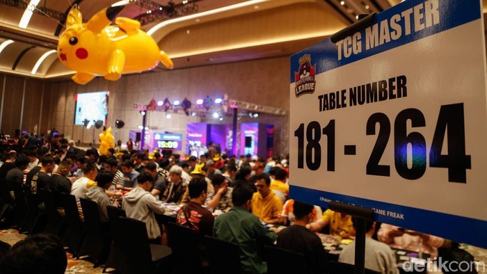 Ratusan Trainer Pokémon Trading Card Game (TCG) dari berbagai daerah di Indonesia mengikuti ajang Master Ball League Indonesia di Nusantara International Convention Exhibition (NICE) PIK 2, Kabupaten Tangerang, Sabtu (27/6/2026).