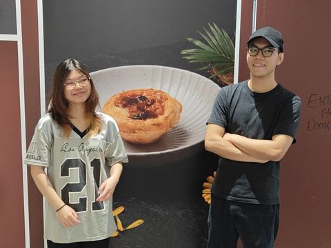 Keren! Dua Remaja Selamatkan Toko Egg Tart Legendaris yang Nyaris Tutup