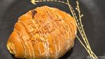 Antre 40 Menit Demi Cicip Salt Bread Viral di Bekasi, Gimana Rasanya?