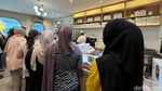 Antre 40 Menit Demi Cicip Salt Bread Viral di Bekasi, Gimana Rasanya?