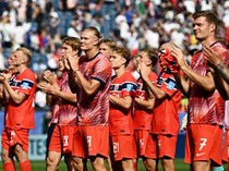 Momen Sorloth Tak Oper ke Haaland Jadi Sorotan
