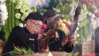 Tradisi ini dilakukan untuk keselamatan bagi seluruh masyarakat Nganjuk.