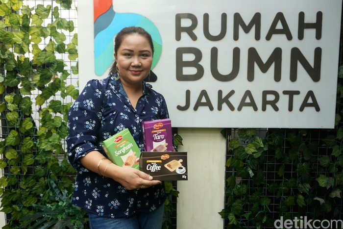 Usaha Camilan Egg Roll Sehat Malika Tembus Pasar Ritel hingga Apotek