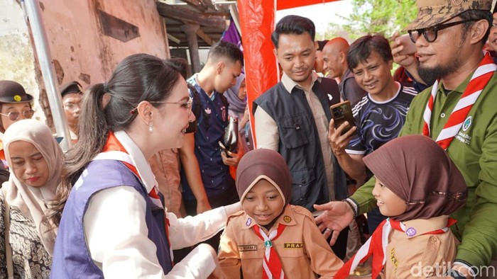 Wakil Ketua 1 Pembinaan Anggota Muda Kwarda Pramuka Jatim Arumi Bachsin