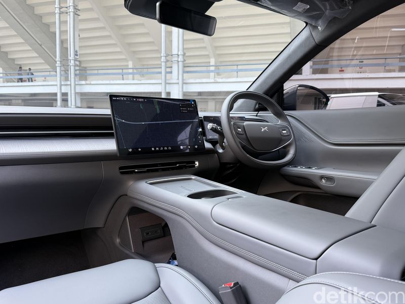 XPENG G6 AWD Performance resmi diperkenalkan di ajang XPENG Vision Night Indonesia 2026 di Istora Senayan, Jakarta pada Sabtu (26/6)