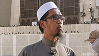 Penerjemah resmi khutbah Masjidil Haram asal Indonesia, Ahmad Musyaddad, mengatakan bangunan sengaja tidak dibuka untuk umum. Jemaah juga tidak diperkenankan mendekat agar tidak muncul praktik-praktik yang bertentangan dengan ajaran Islam, seperti mengultuskan tempat tersebut. Foto: Rachmatunnisa/detikcom