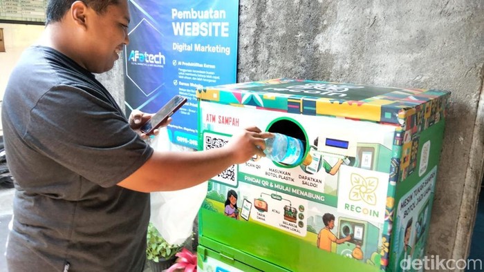 ATM Sampah yang diciptakan Ben Swarna Sugi (36), warga Dukuh RT 03/RW 03, Kelurahan Magelang, Kecamatan Magelang Tengah, Kota Magelang.