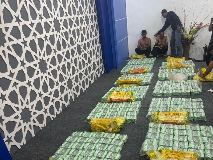 Direktorat Tindak Pidana Narkoba (Dittipidnarkoba) Bareskrim Polri berhasil mengungkap jaringan peredaran narkoba internasional Tailan-Indonesia di wilayah Lhokseumawe, Aceh