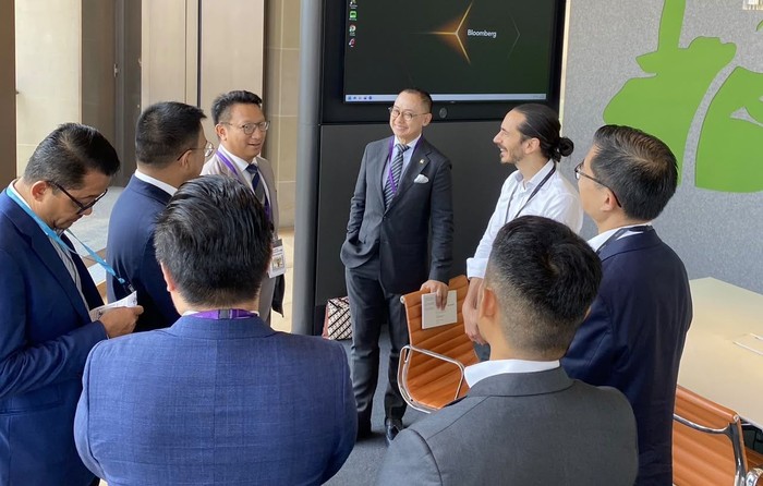 Eddy Soeparno Bertemu CEO Bloomberg NEF, Sampaikan Komitmen Indonesia Untuk Transisi Energi Dan Dekarbonisas