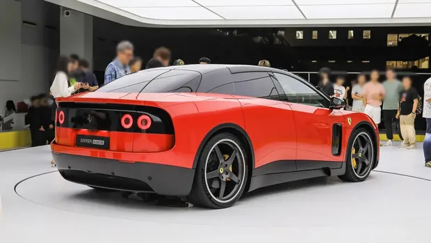 Ferrari Luce EV di China.