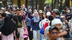 Hari Terakhir Masuk Gratis, Ragunan Diserbu Pengunjung