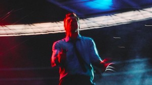 Tadi malam, Harry Styles juga mempromosikan foto saat tur konser di Stadion Wembley yang ikonik. Foto: Dok.Instagram Harry Styles