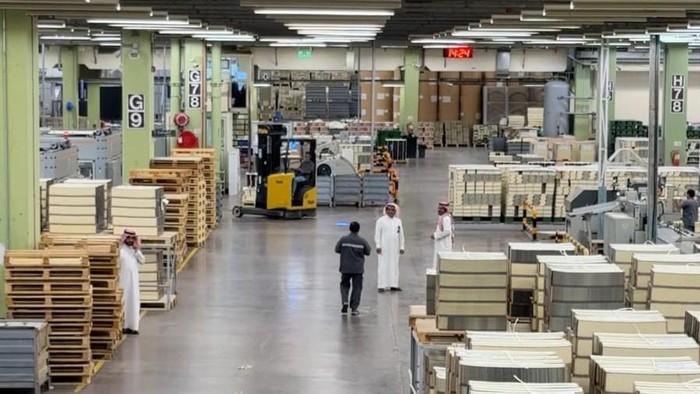 King Fahd Glorious Quran Printing Complex King Fahd Glorious Quran Printing Complex, sebuah kompleks percetakan Al-Qur'an terbesar di dunia yang berada di Madinah, Arab Saudi.