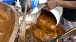 Berburu Jajanan UMKM di PRJ 2026, Ada Dodol Betawi hingga Kerak Telor!