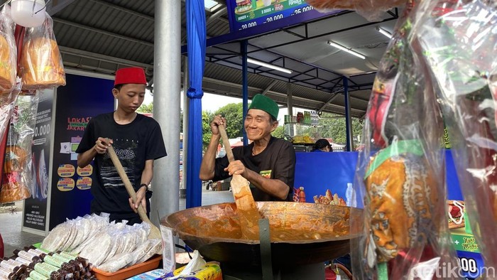 Keseruan berburu kuliner Betawi di PRJ 2026