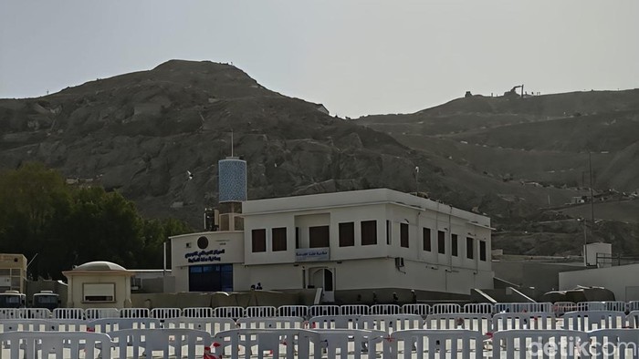 Maktabah Makkah Al-Mukarramah atau Perpustakaan Makkah dulunya diyakini sebagai rumah kelahiran Rasulullah SAW.