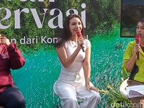Titik Balik Manohara Ketika Mendengar Tangis Bayi Orangutan