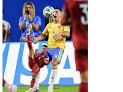 Meme Cristiano Ronaldo Jadi Anak Hilang di Portugal vs Kolombia