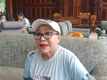 Mpok Atiek Bantah Dibuang Keluarga dan Dititip ke Panti Jompo