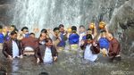 Ritual Siraman Sedudo Nganjuk