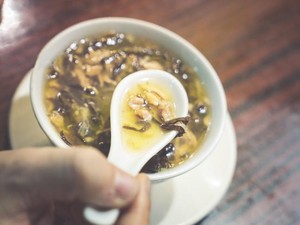 Geli tapi Penasaran? Ini Fakta Sup Ular yang Masih Jadi Favorit di China