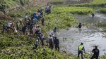 Aksi Bersih Eceng Gondok Jaga Kelestarian Sungai Citarum