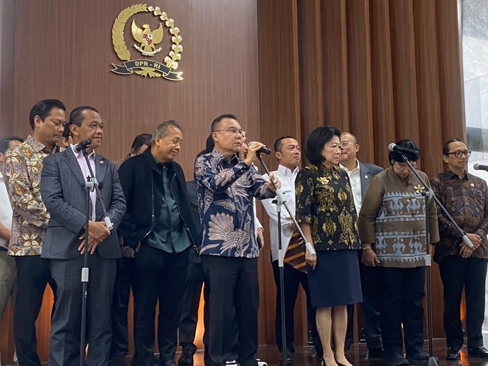 Sufmi Dasco Ahmad pimpin rapat koordinasi dengan pemerintah terkait penguatan fiskal dan moneter di kompleks parlemen, Senin (29/6/2026)