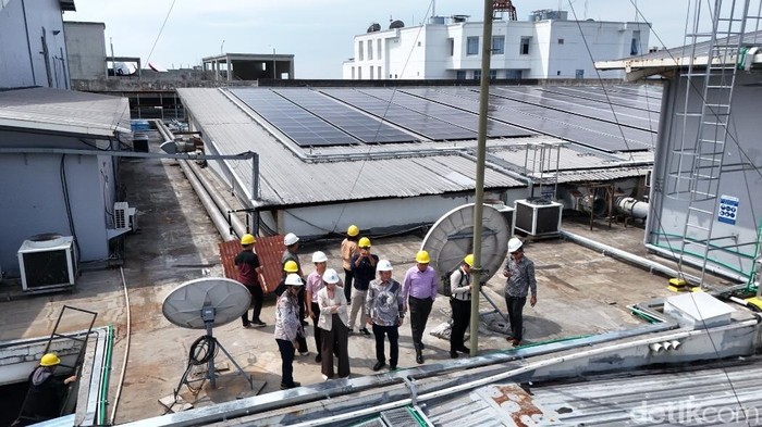 Foto: Peresmian operasi PLTS atap di Sun Plaza Medan. (dok. Lippo Malls Indonesia)