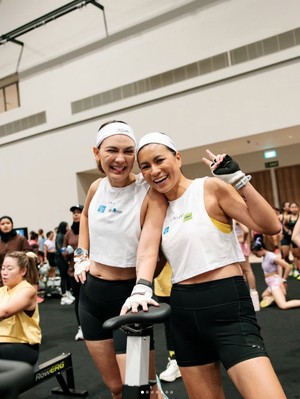 Momen Gisel-Luna Maya Banjir Keringat di HYROX Jakarta