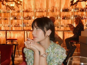 Seru! Jessica Mila Kulineran di Italia, Cicip Caprese Salad hingga Tiramisu