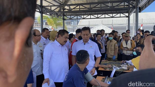 Kemenimipas dan Kemenkes menggelar program pengecekan tuberclosis (TBC) gratis untuk warga lapas se-Indonesia. (Devi P/detikcom)