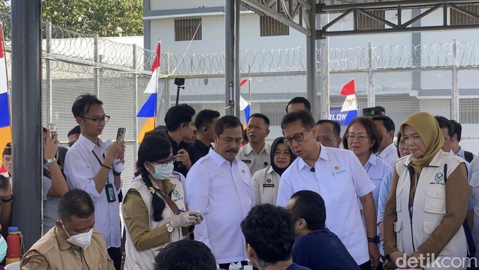 Kemenimipas dan Kemenkes menggelar program pengecekan tuberclosis (TBC) gratis untuk warga lapas se-Indonesia. (Devi P/detikcom)
