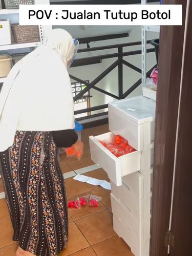 Kisah viral pebisnis sukses yang raih untung dari jual tutup botol plastik. Bukti ide usaha sederhana di sekitar kita bisa jadi sumber rezeki yang menjanjikan. Kisah viral pebisnis sukses yang raih untung dari jual tutup botol plastik. Bukti ide usaha sederhana di sekitar kita bisa jadi sumber rezeki yang menjanjikan.