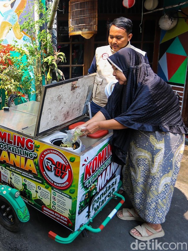 Kompos Keliling Jadi Solusi Kurangi Sampah Organik dari Rumah