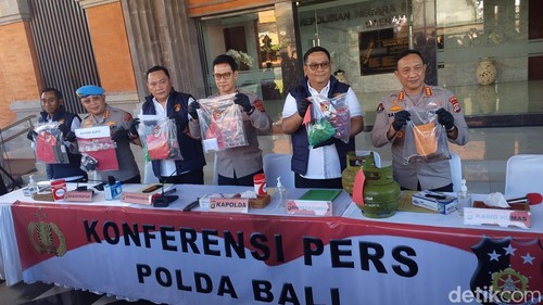 Konferensi pers pengungkapan kasus pencurian hingga penyalahgunaan BBM dan LPG subsidi di Mapolda Bali, Senin (29/6/2026). (Foto: Wibhi Leksono/detikBali)