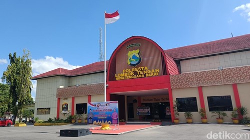 Mapolresta Lombok Tengah.